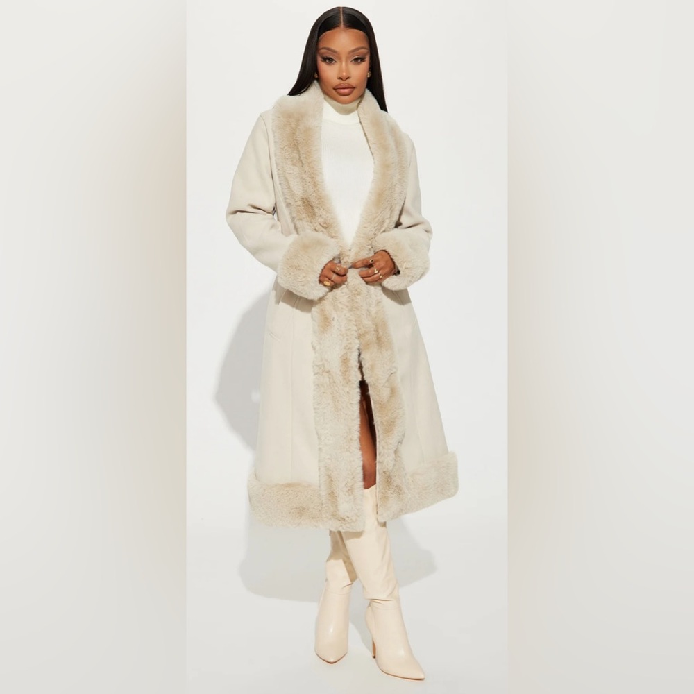 Elegant Cream Faux Fur Trim Coat